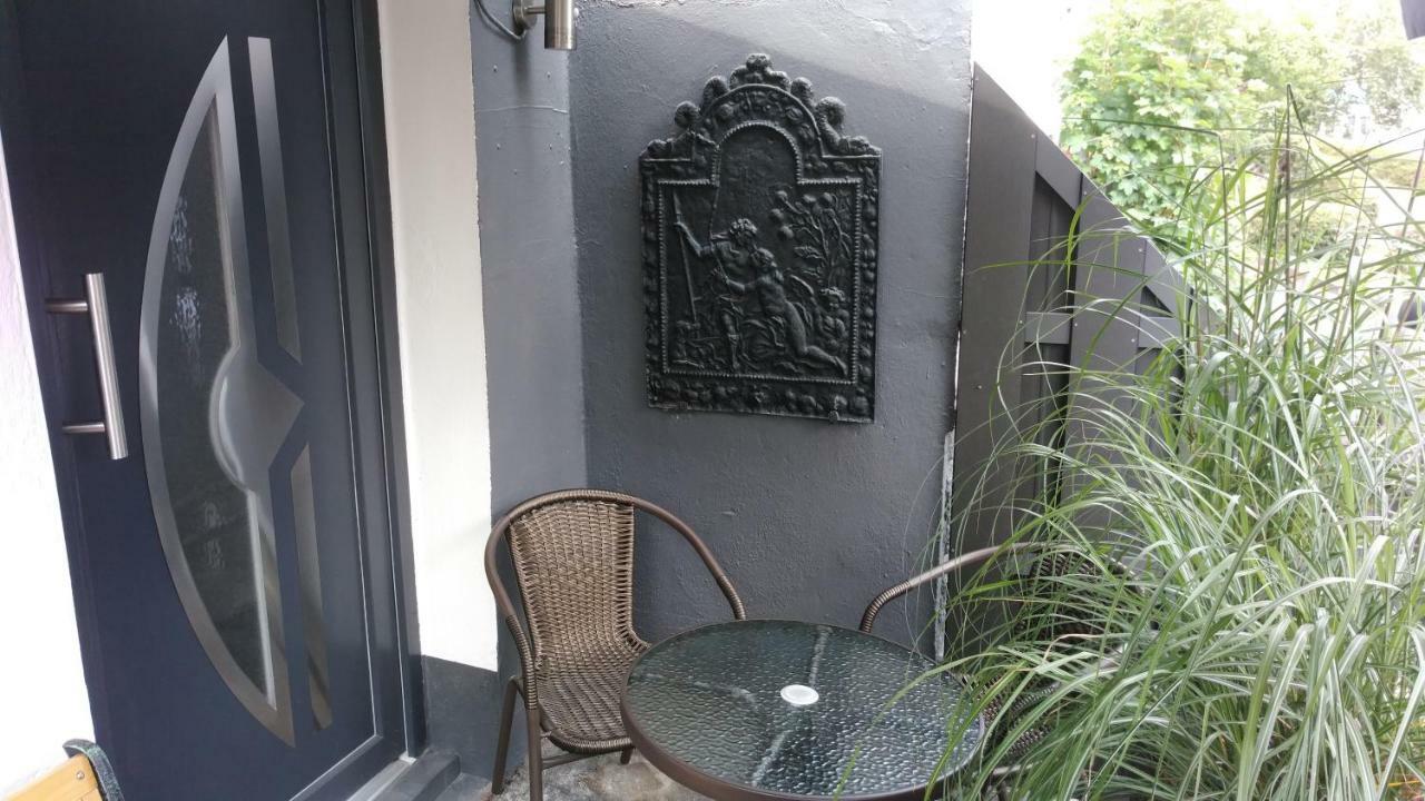 Haus Marion Apartamento Daun Exterior foto